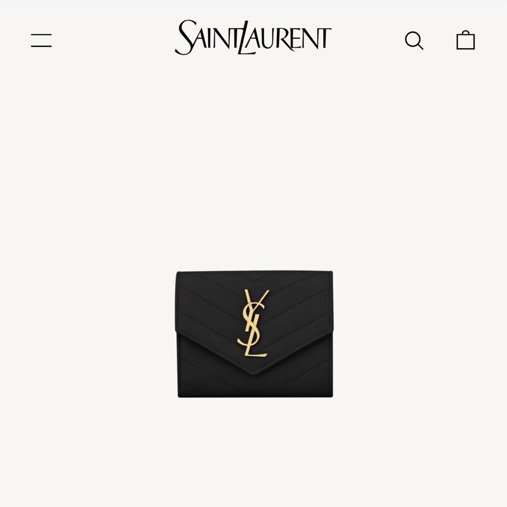 CASSANDRE MATELASSÉ COMPACT TRI FOLD WALLET IN GRAIN DE POUDRE LEATHER